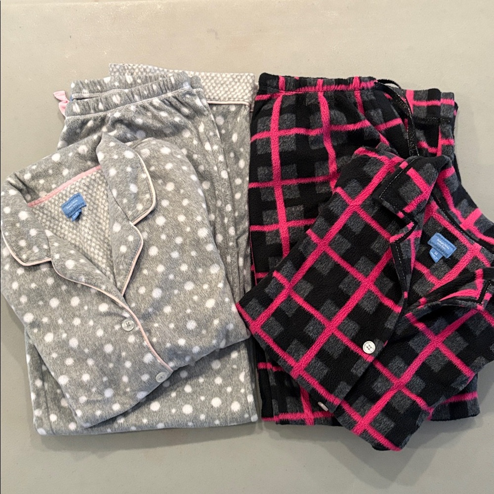 Vera Wang Gray Polka Dot and Black Plaid Pajama Sets